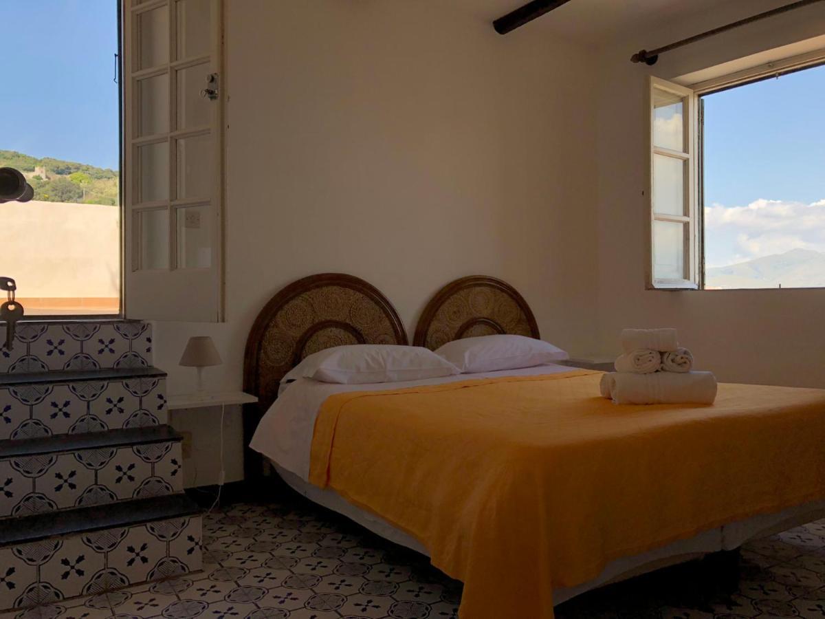 Il Vecchio E Il Mare Bed and Breakfast Gaeta Buitenkant foto