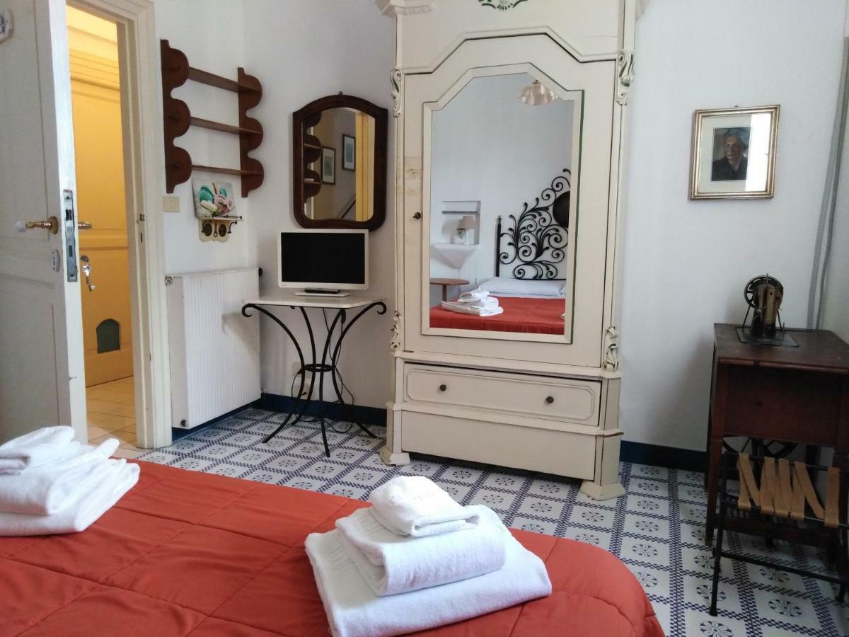 Il Vecchio E Il Mare Bed and Breakfast Gaeta Buitenkant foto